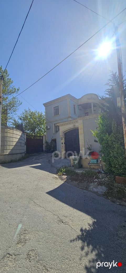 Villa, Badamdar qəs — Bakı
