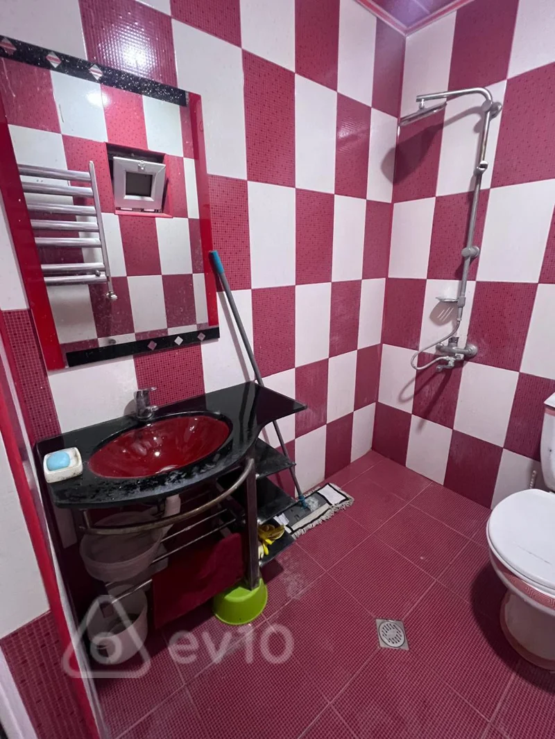 3 otaqlı həyət evi, 70 m², 8 Noyabr metrosu — kirayə — Ev, villa, Bakı (6)