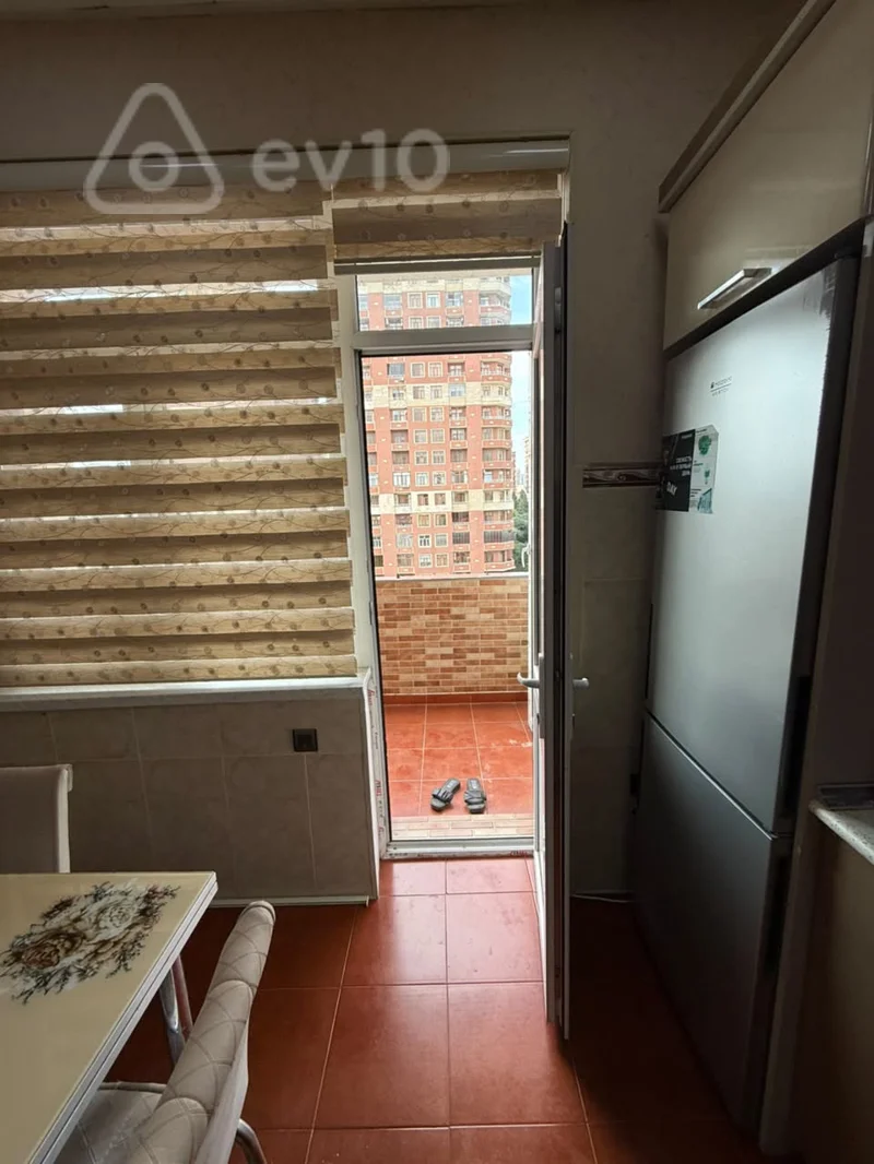 3 otaqlı mənzil, 130 m², Sübhi Salayev küçəsi — kirayə — Mənzil, Bakı (12)
