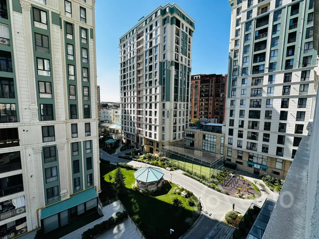 4 otaqlı mənzil, 185 m², Balaəmi Dadaşov küçəsi — Bakı