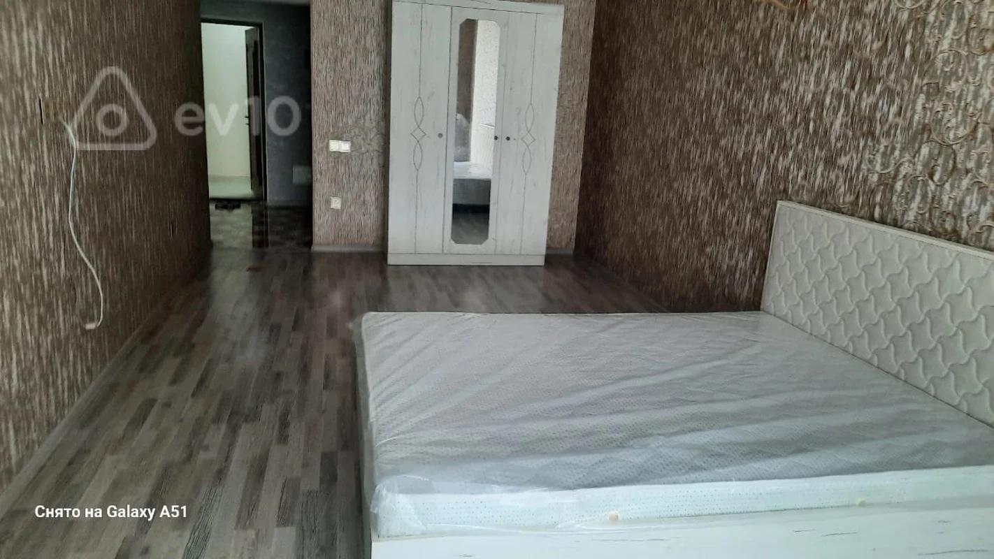 2 otaqlı mənzil, 65 m², insaatcilar — kirayə — Mənzil, Bakı (2)
