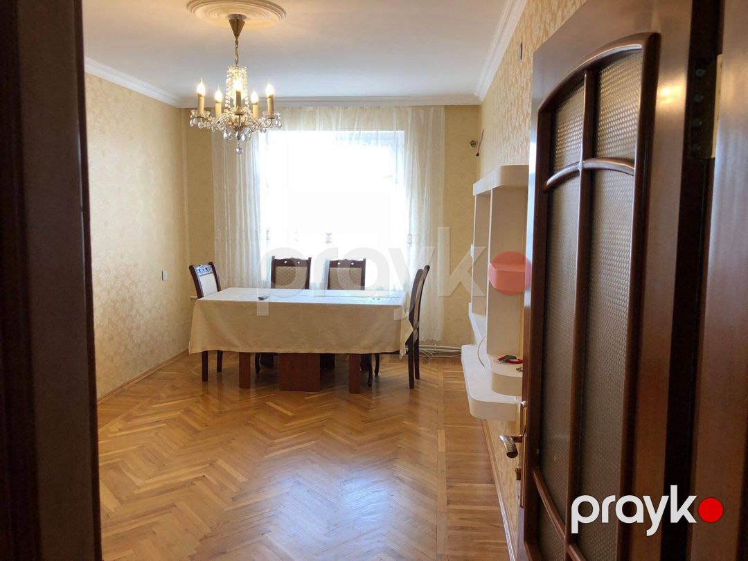 Satılır 5 otaqlı köhnə tikili 120 m² — Mənzil, Bakı (3)