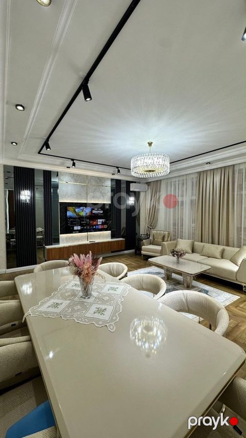 Satılır 3 otaqlı yeni tikili 146 m² — Bakı