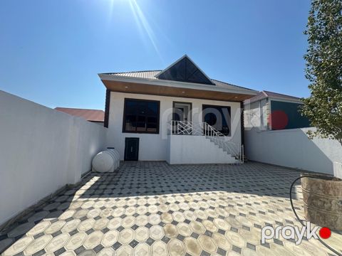 Həyət evi, Binəqədi r — Bakı