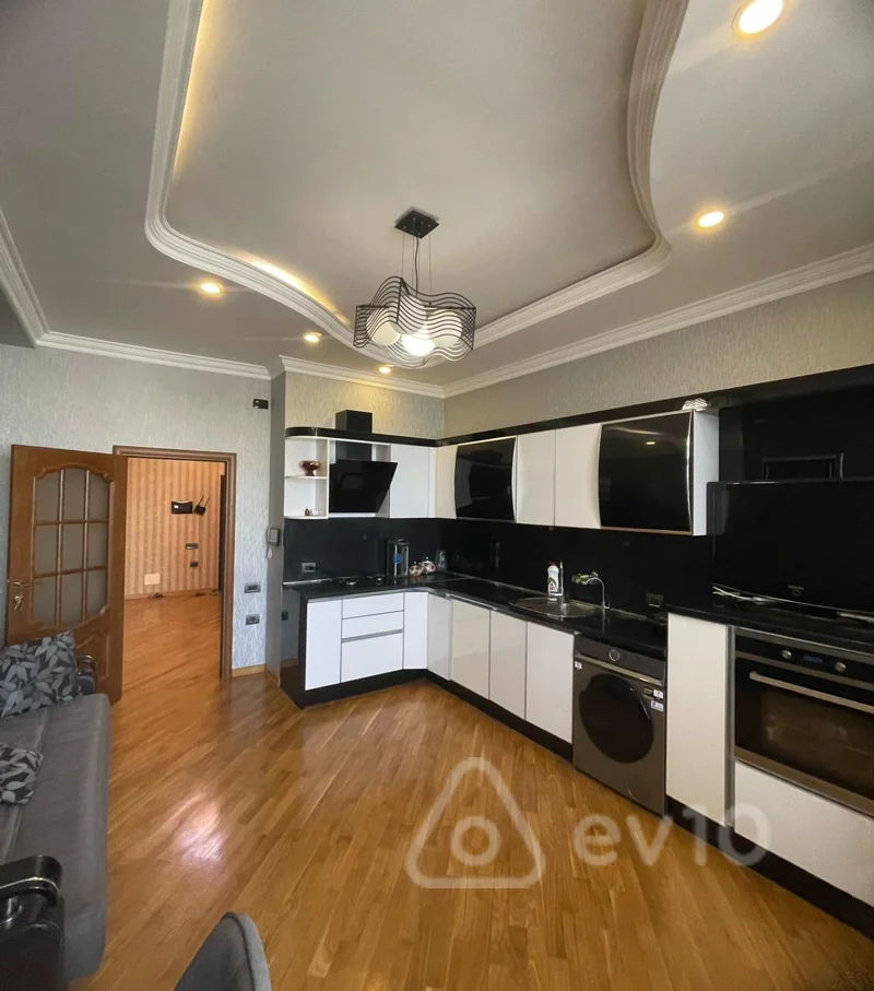 4 otaqlı mənzil, 170 m², Qulu Quliyev küçəsi — Mənzil, Bakı (7)