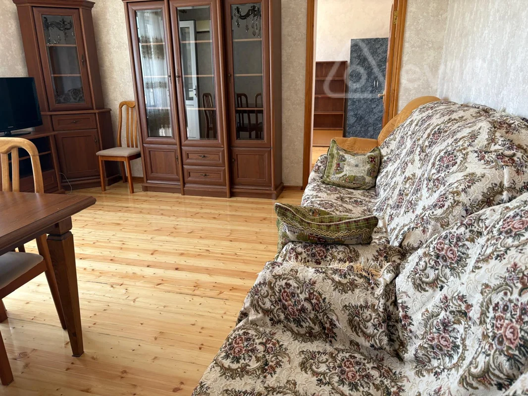 4 otaqlı mənzil, 100 m², Bakı, Səməd Vurğun küçəsi. — kirayə — Mənzil, Bakı (3)
