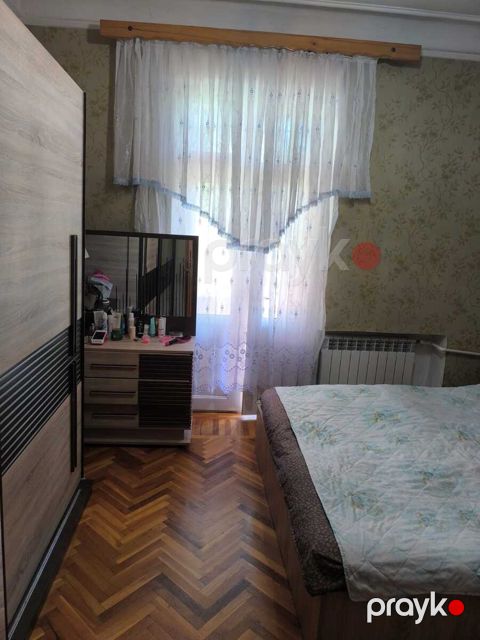 İcarəyə verilir 3 otaqlı köhnə tikili 80 m² — Bakı