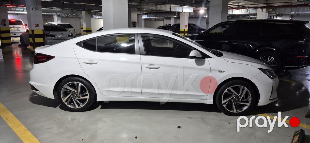 Hyundai Elantra: 1.6 l 2019 il Sedan — Avtomobillər, Digah (4)
