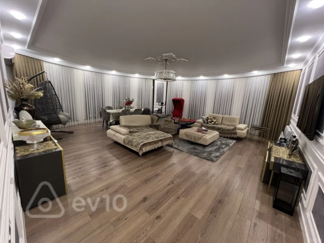 3 otaqlı mənzil, 160 m², Bakı, Fəzail Bayramov küçəsi — Bakı