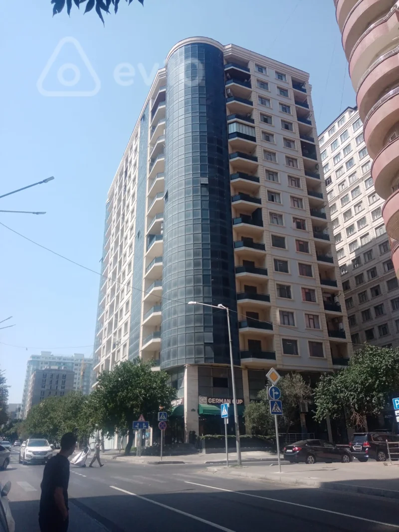 2 otaqlı mənzil, 118 m², Təbriz küçəsi — Bakı