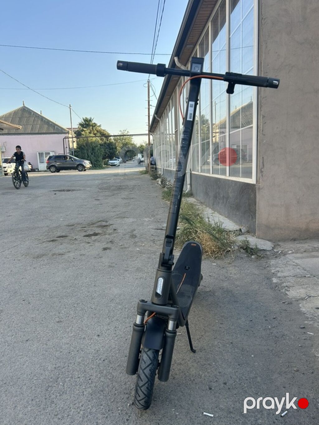 İşlənmiş Elektrik samokat 12", 751 - 1000 Vt, 26 - 35 km/s, Ünvandan götürmə — Skuterlər, Gəncə (9)