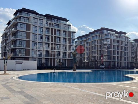 Satılır 2 otaqlı yeni tikili 74 m² — Bakı