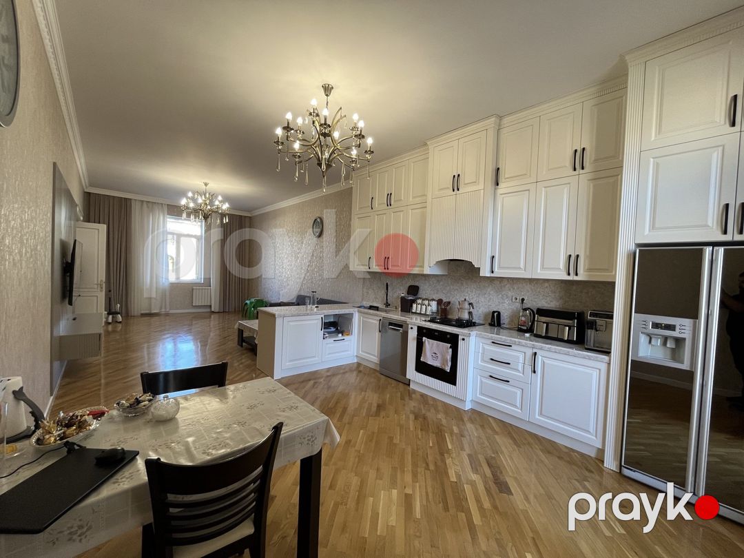 Satılır 8 otaqlı həyət evi/bağ evi 450 m² — Ev, villa, Bakı (9)