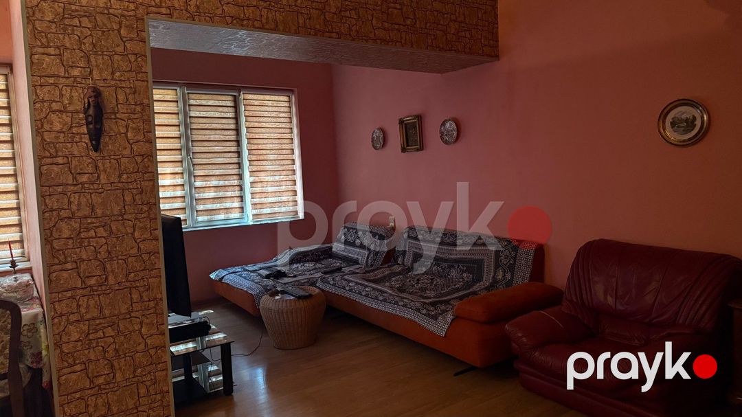 Satılır 4 otaqlı köhnə tikili 100 m² — Mənzil, Bakı (2)