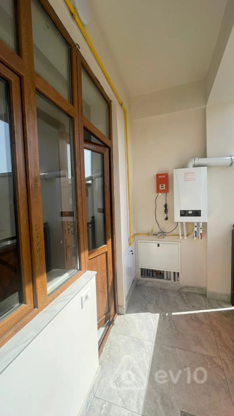 3 otaqlı mənzil, 134 m², Təbriz küçəsi — Mənzil, Bakı (9)