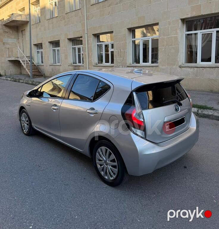 Toyota Aqua, 1.5 L, 0.87 kWh, 2019 il, 218 635 km — Avtomobillər, Bakı (4)