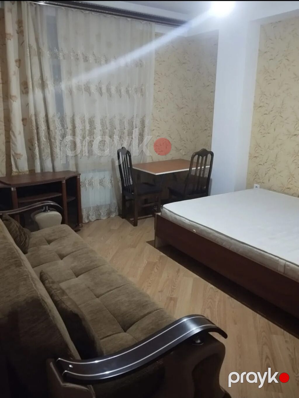 Ev Masazırda Qurtuluş 93 də yerləşir. 6 mərtəbəli binanın 5 ci — Mənzil, Masazır (4)