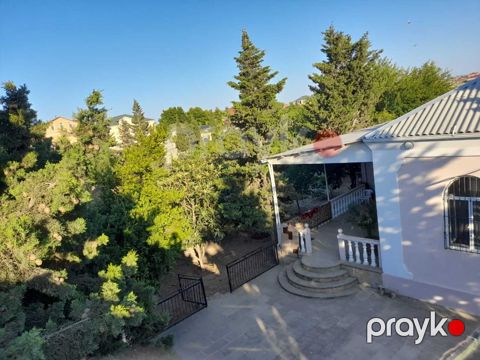 Satılır 5 otaqlı həyət evi/bağ evi 140 m² — Bakı