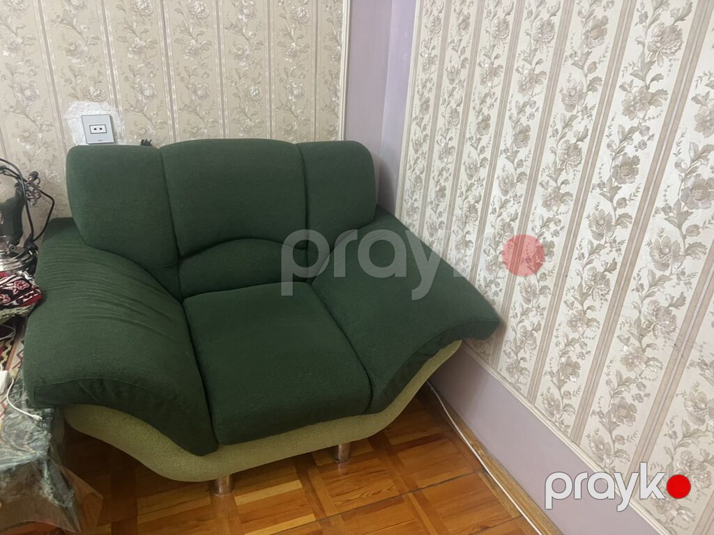 Yaşıl rəngli yumşaq mebel dəsti - Tərkib: 1 ədəd 3 nəfərlik divan + 2 — Yumşaq mobilya dəstləri, Bakı (3)