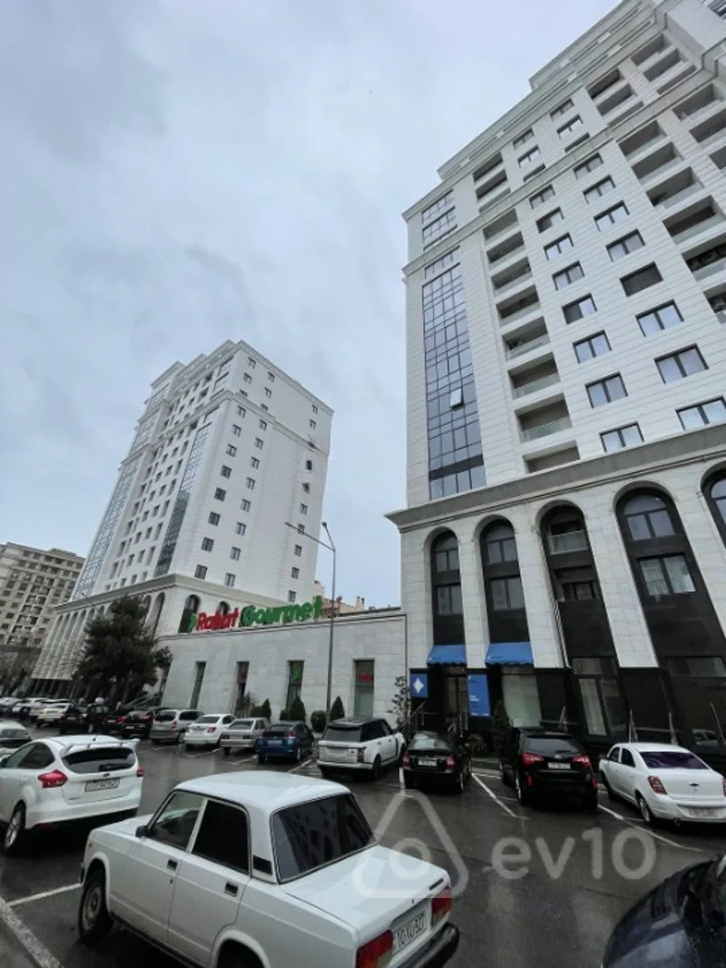 3 otaqlı mənzil, 75 m², Qurban Abbasov küç — Gülər