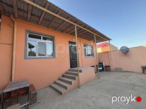 Satılır 4 otaqlı həyət evi/bağ evi 140 m² — Bakı