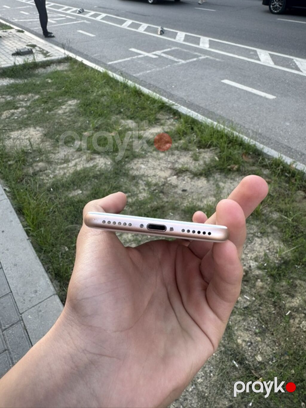IPhone 8, Qızılı, Barmaq izi — Apple iPhone, Bakı (8)