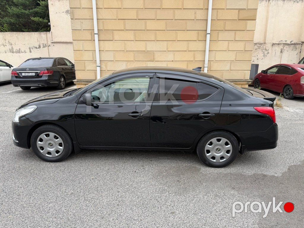 Nissan Versa, 1.6 L, 2014 il, 285 000 km — Avtomobillər, Bakı (3)