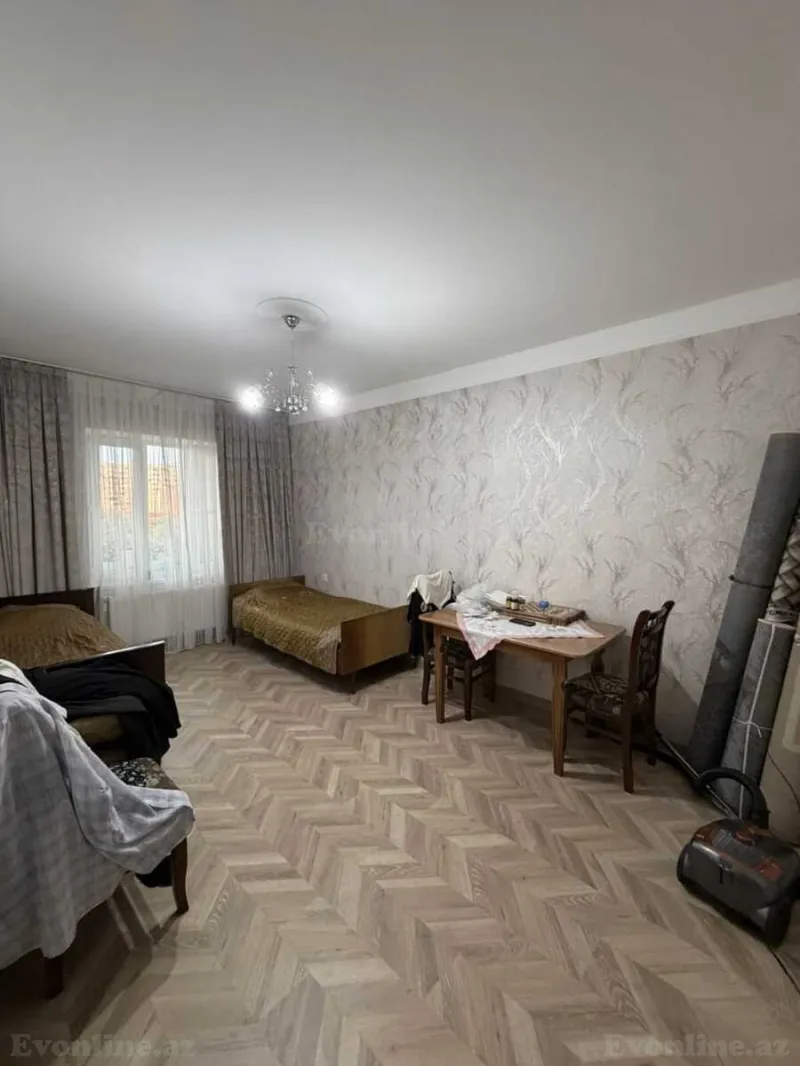 Satılır 4 otaqlı Mənzil Köhnə tikili 110 m² Bakı, Nizami r., Qara Qarayev m — Mənzil, Bakı (5)