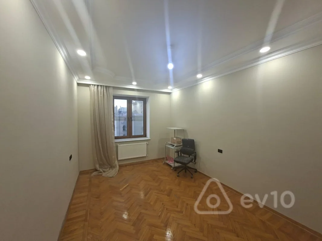 3 otaqlı mənzil, 100 m², Mirzəağa Əliyev küçəsi — Mənzil, Bakı (2)