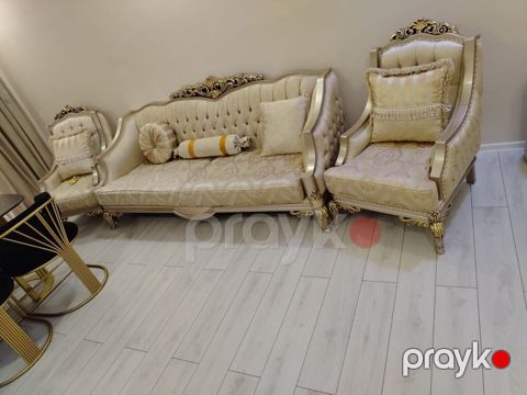 Divan desti 660azn açilmir baza yoxdu. yaxshi veziyyetde. Unvan Bine