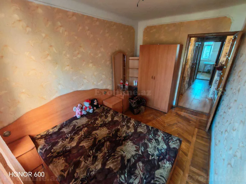 Satılır 3 otaqlı Mənzil Köhnə tikili 70 m² Bakı, Nizami r., Qara Qarayev m — Mənzil, Bakı (4)