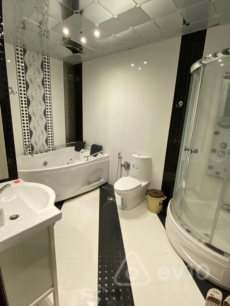 4 otaqlı mənzil, 210 m², Kazım Kazımzadə — kirayə — Mənzil, Bakı (12)