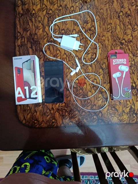 Samsung Galaxy A12, 64 GB, rəng - Qırmızı, Sensor — Bakı