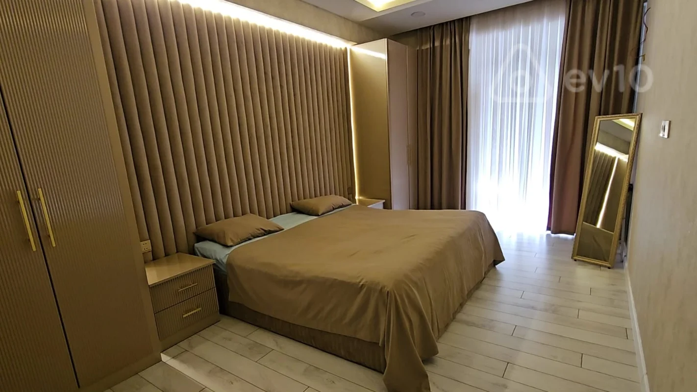 3 otaqlı mənzil, 140 m², Əliyar Əliyev küçəsi — kirayə — Mənzil, Bakı (6)