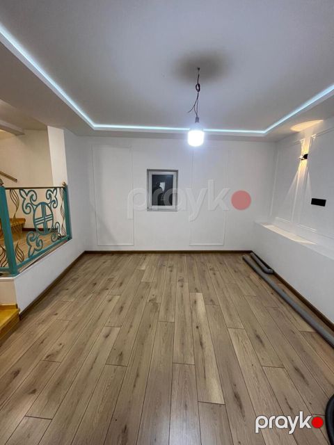 Satılır 2 otaqlı həyət evi/bağ evi 70 m² — Bakı