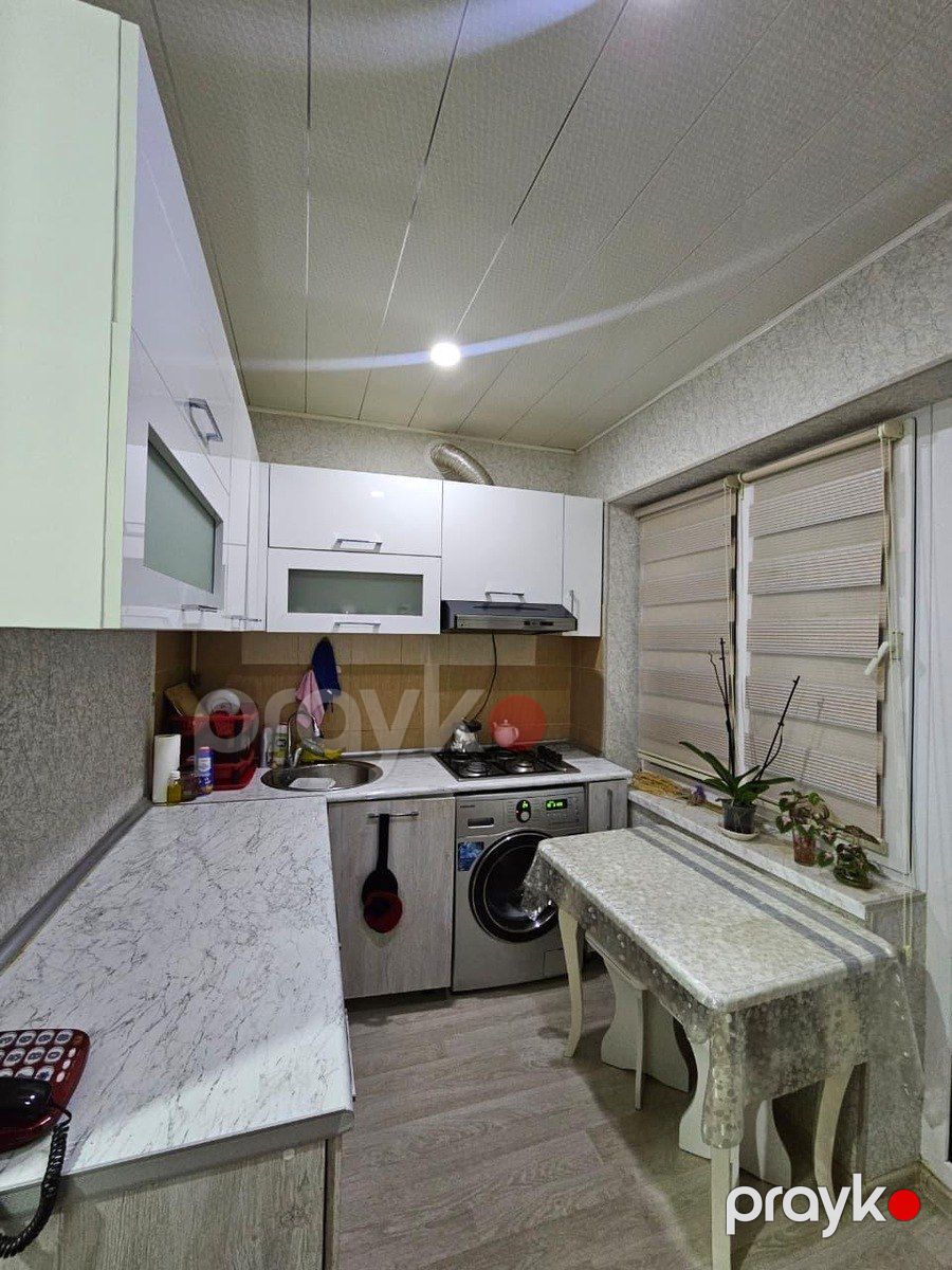 Satılır 2 otaqlı köhnə tikili 40 m² — Mənzil, Bakı (5)