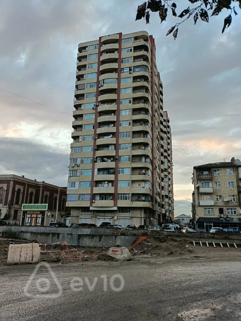 3 otaqlı mənzil, 900 m², Ağa Neymətulla — kirayə — Mənzil, Bakı (11)