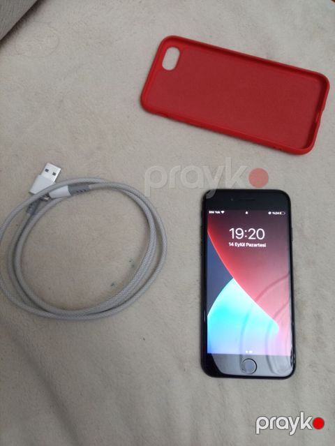 IPhone 7, 32 GB, Qara, Barmaq izi — Bakı