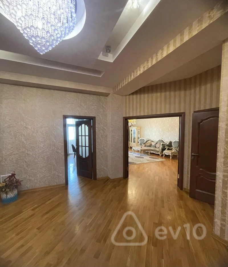 4 otaqlı mənzil, 170 m², Qulu Quliyev küçəsi — Mənzil, Bakı (8)