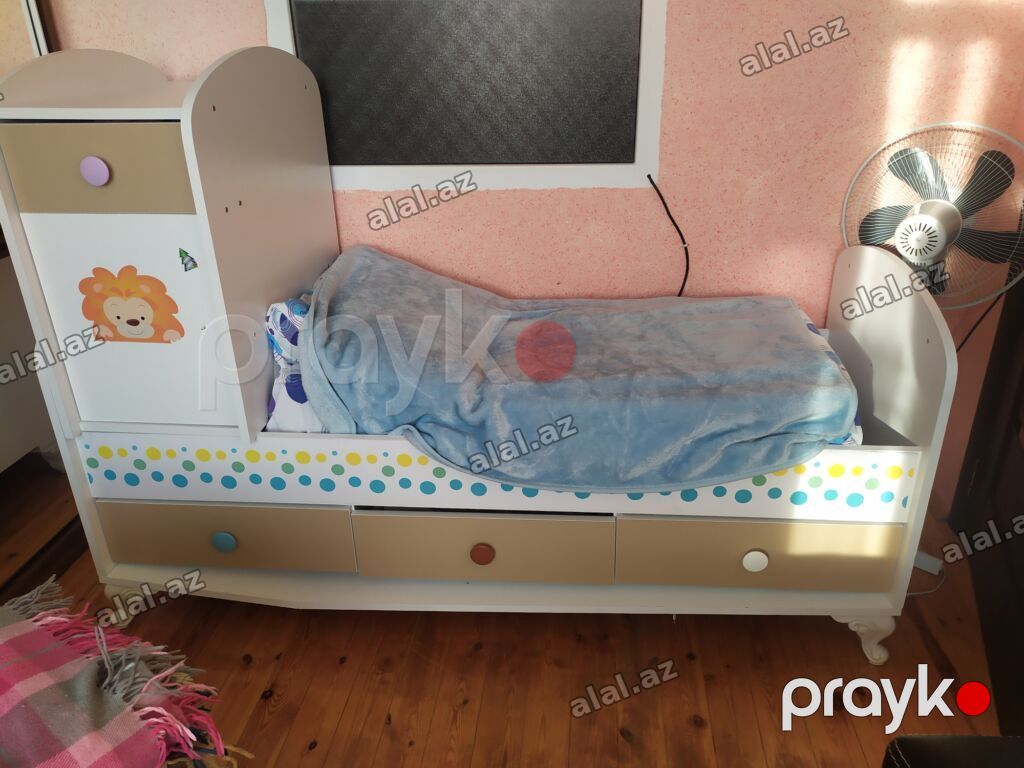 Oğlan və qız üçün, İşlənmiş, Beşik, Matras ilə — Mallar, Bakı (2)
