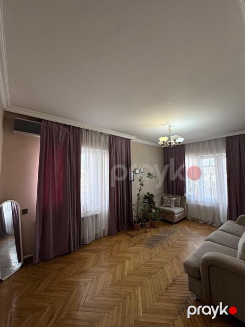 Satılır 3 otaqlı köhnə tikili 80 m² — Bakı