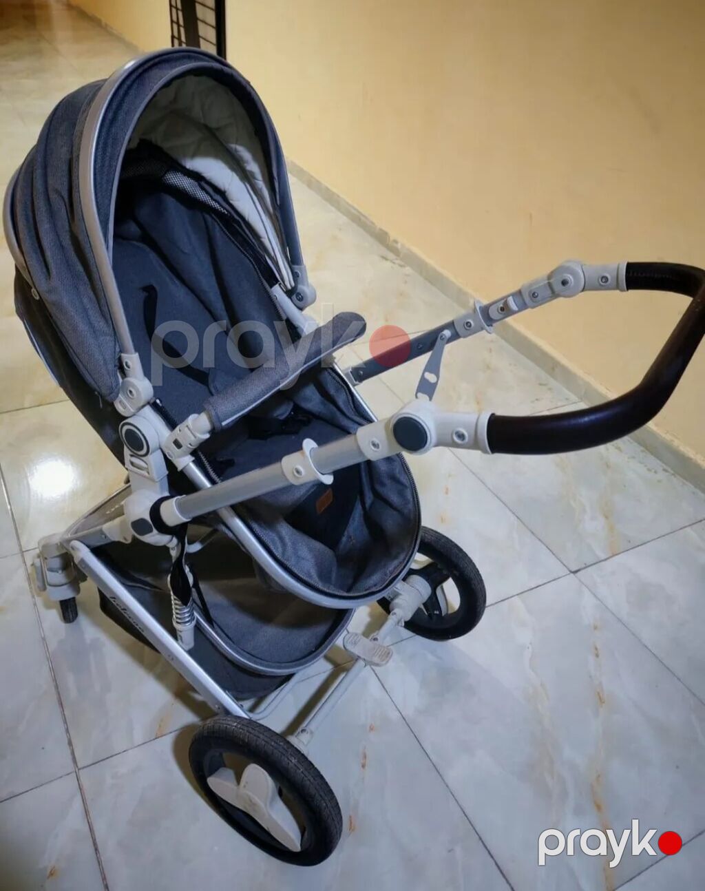 Araba yaxsi veziyyetde qiymer son.Unvan Gunesli — Arabalalar, Bakı (2)