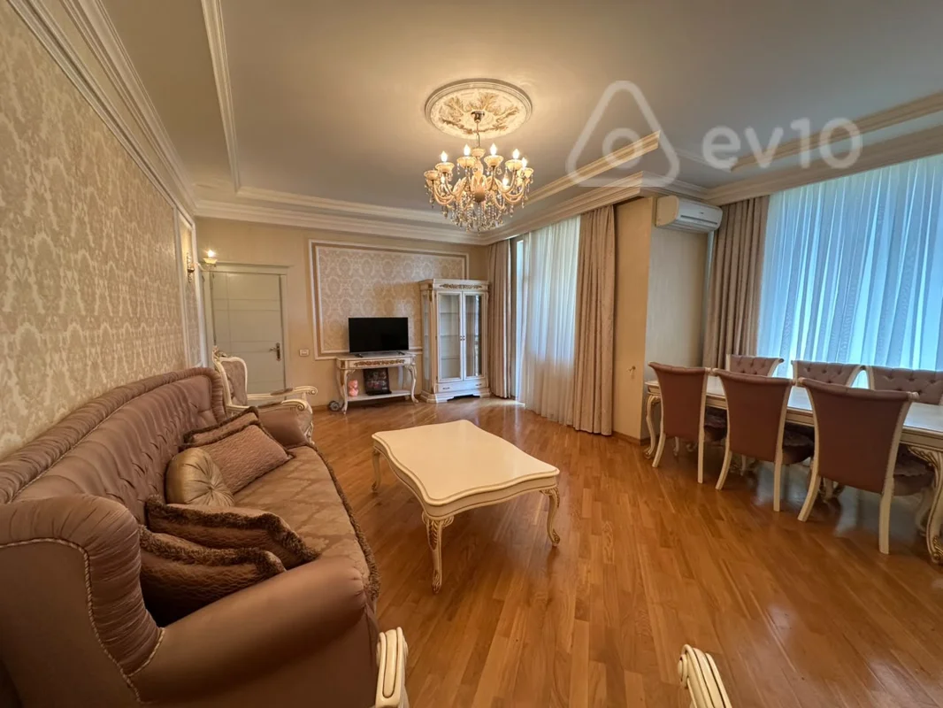 3 otaqlı mənzil, 135 m², 8 noyabır — kirayə — Mənzil, Bakı (2)