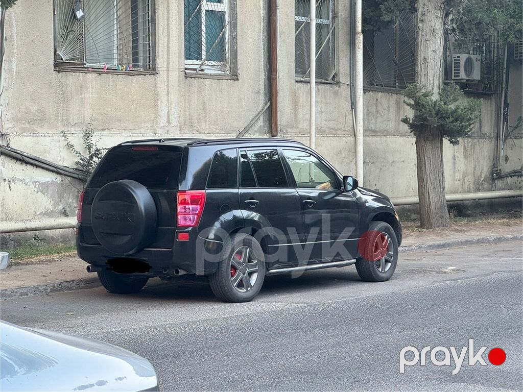 Suzuki Grand Vitara (SUV) masin yaxsi vazyatdadi barter olar — Avtomobillər, Xızı (7)