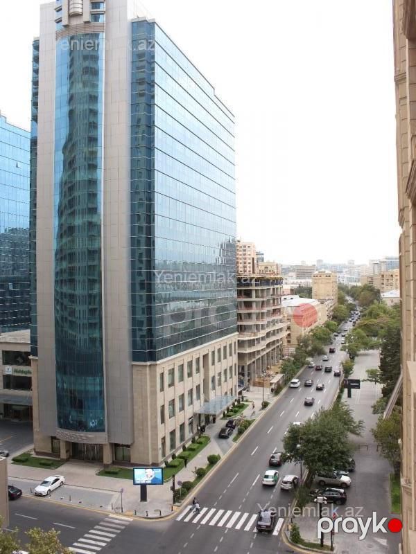 Satılır 4 otaqlı Bina evi menzil (Yeni tikili), 216 m², Nəsimi rayonu — Mənzil, Bakı (11)
