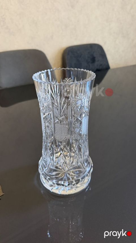 Bir vaza, Xrustal — Bakı
