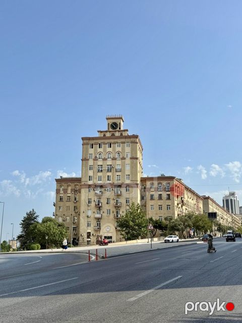 İcarəyə verilir 4 otaqlı köhnə tikili 100 m² — Bakı