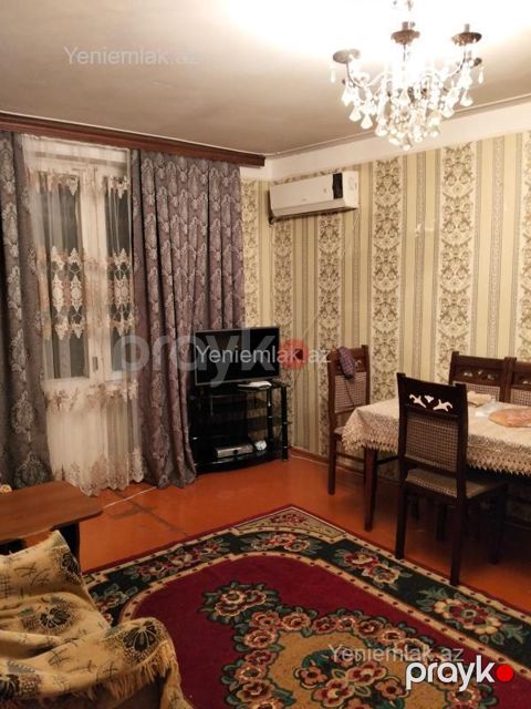 Satılır 2 otaqlı Bina evi menzil (Köhnə tikili), 48 m², 1-ci mikrorayon — Sumqayıt