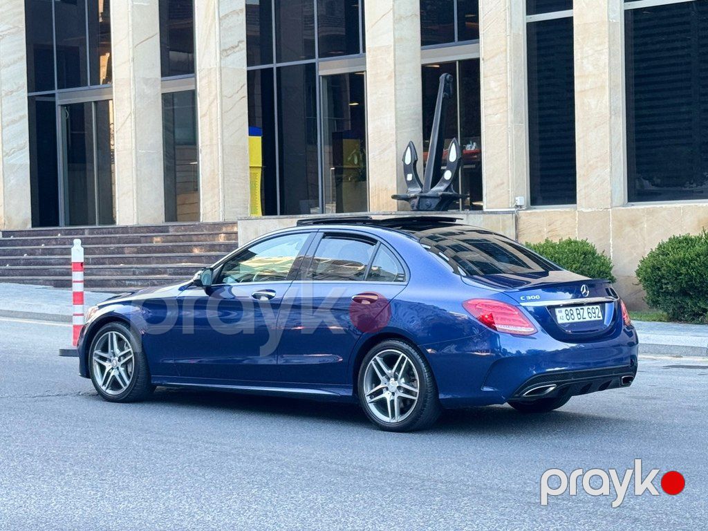 Mercedes C 300, 2.0 L, 2017 il, 138 000 km — Avtomobillər, Bakı (4)