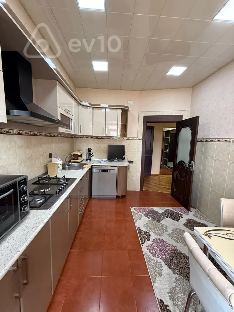 3 otaqlı mənzil, 125 m², Sübhi Salayev küçəsi — kirayə — Mənzil, Bakı (8)